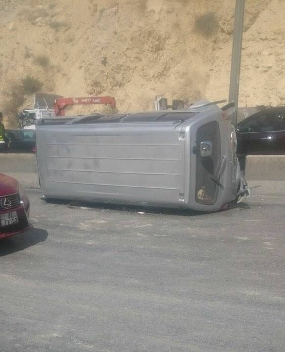 انقلاب حافلة تُقل لاعبي المنتخب الاولومبي الاردني على طريق جرش  عمان