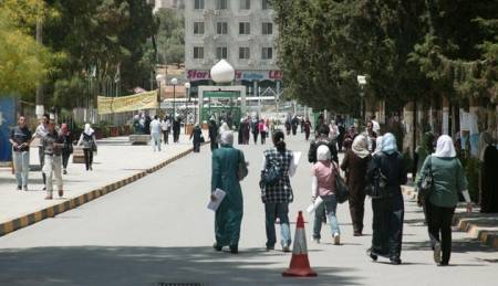 قال لها وجهك زي قاع الطنجرة .. فتغرم 1500 دينار