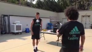 فيديو: إبداع ثنائي ريال مدريد يصل للجوارب