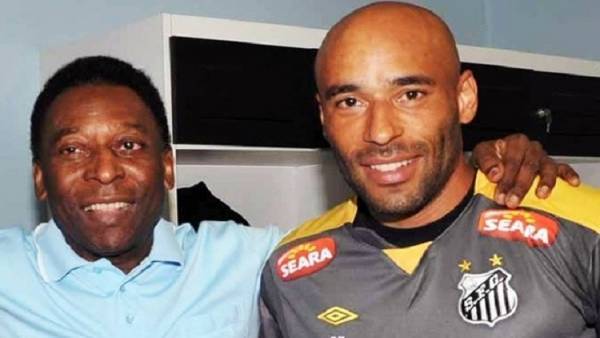 نجل بيليه يعود إلى السجن