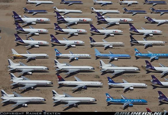 لهذا السبب تُطلى أغلب الطائرات باللون الأبيض