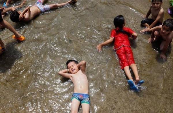 انحسار تأثير الكتلة الهوائية الحارة غدا