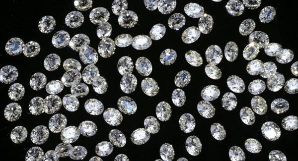 أردني يبتلع ألماس لسرقتها في هونغ كونغ