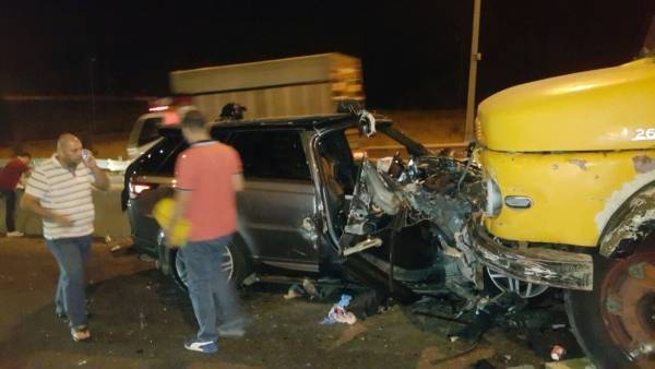 بالصور ملحم زين يتعرض لحادث مروري مروع