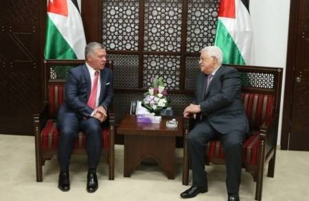 كواليس لقاء جلالته بالرئيس الفلسطيني