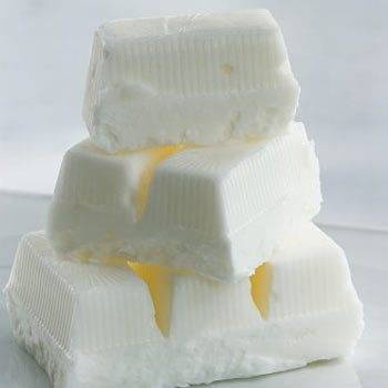 متنفذون عراقيون يحصلون على استثناء مسؤول حكومي  لتصدير أجبان مهدرجة الى العراق