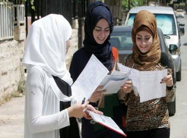 ما سبب إعلان النتائجمع صياح الديك؟