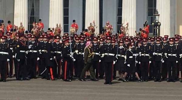 الملك يرعى تخريج فوج ضباط ساندهيرست الذي يضم ولي العهد
