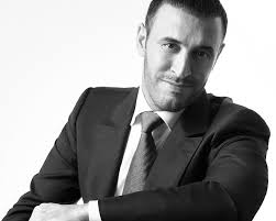 القضاء الأردني يلزم الفنان كاظم الساهر بـثلاثة آلاف دولار