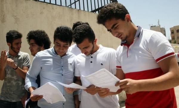 بدء توزيع كشوفات التوجيهي