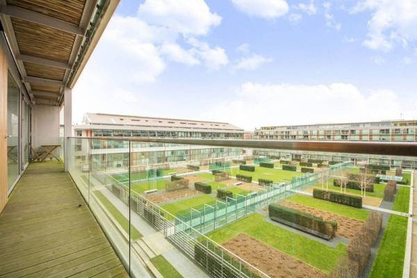 بالصور...أكبر الملاعب الأوروبية يتحول إلى مجمع سكنى فاخر