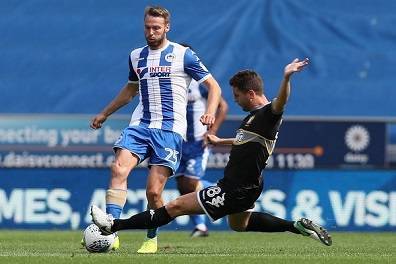 لاعب يسجل هدفاً لفريقه الجديد بعد ساعة واحدة من إعلان التعاقد معه