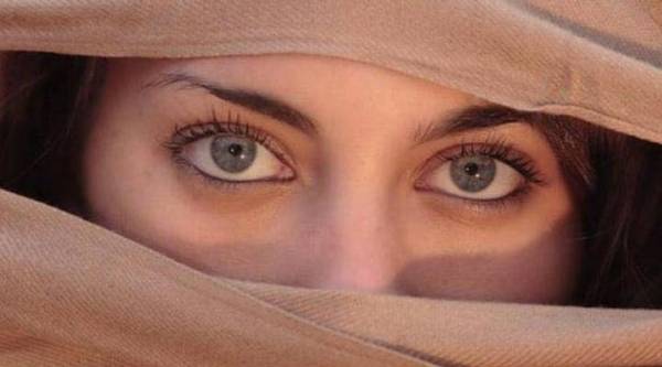 شخصيتك من لون عيونك