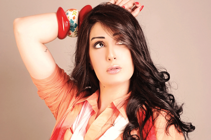 نجوم ونجمات عرب واستعراض ثروات على انستغرام