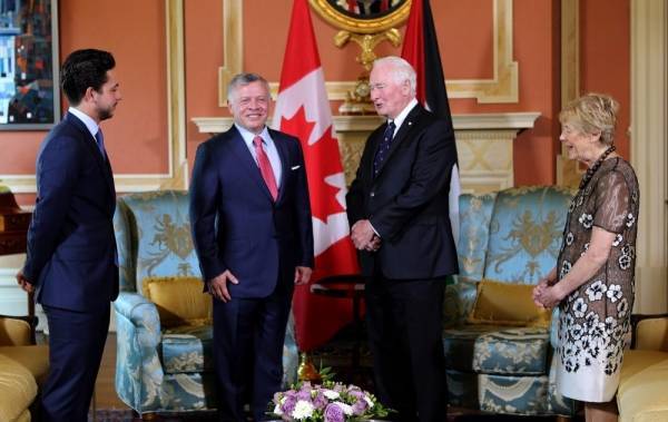 بالصور .. الملك وولي العهد في كندا