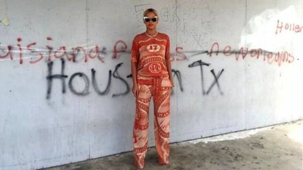 بيونسيه تتعهد بمساعدة ضحايا فيضانات هيوستن