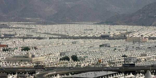 مليونا حاج يقضون يوم التروية في منى