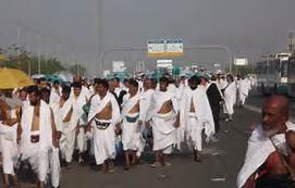 حجاج أردنيون : لن نصل عرفات بسبب تأخر الحافلات