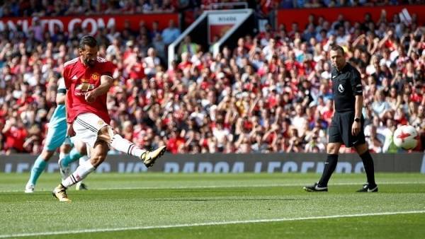 بالفيديو.. أهداف مباراة أساطير مانشستر يونايتد وبرشلونة