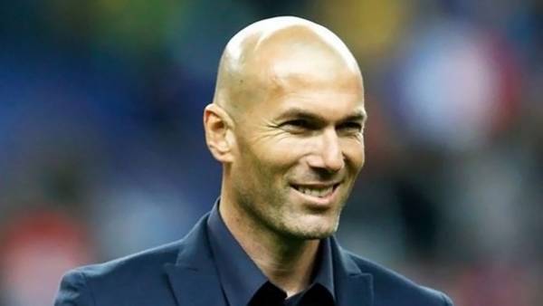 بالفيديو: زيدان يبكي بعد كلام مؤثر من والده