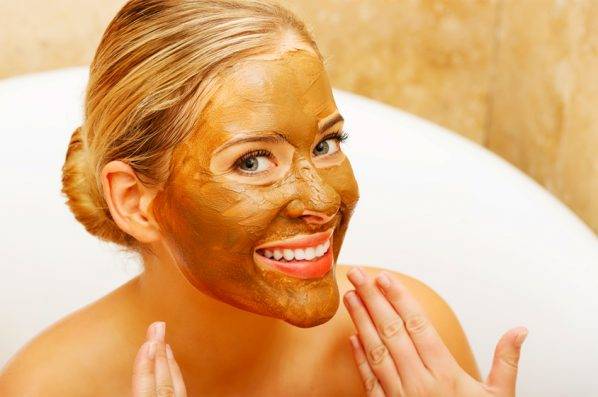 قناع الموز والشوكولاتة للبشرة الجافة