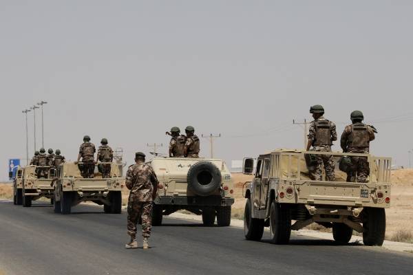 الجيش يحبط محاولتي تسلل وتهريب سلاح