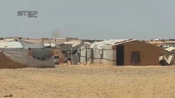 اخلاء مخيم الحدلات على الحدود الأردنية السورية