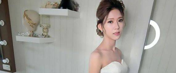 شاهد رجل يتزوج من حبيبته المتوفاة وهي في نعشها