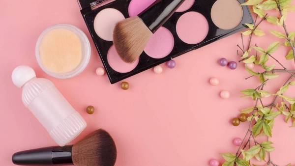 تعرّفي إلى مستحضرات التي تسهّل عنايتكِ ببشرتكِ قبل الجامعة