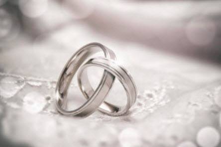 تونس تلغي قانونا يمنع زواج التونسية من غير مسلم