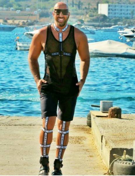 صورة وديع النجار مع مايا دياب أكثر جدلاً من صوره مع إليسا شاهد