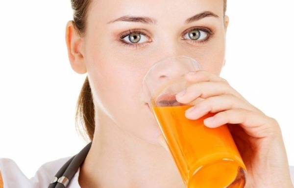 عصير بمفعول الكولاجين الضروري لبشرتك... حضريه بهذه السهولة واشربيه يومياً