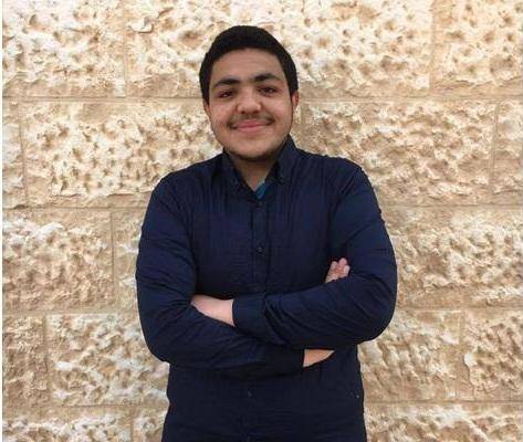 طالب الطب أنس الأحمد أعاد التوجيهي ليرفع معدله فحصل على مقعد بكلية الرياضة!