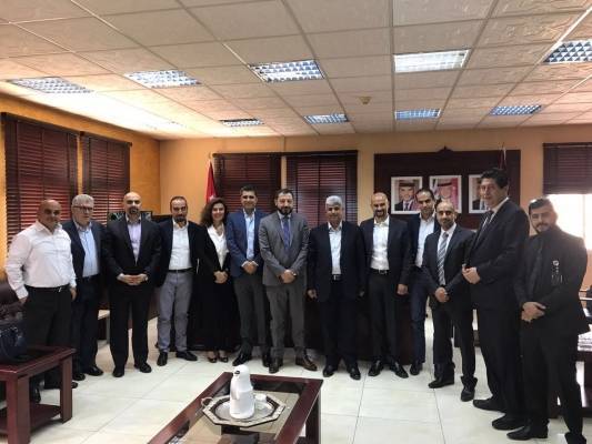 الزرقاء : وفد (أمنية) يلتقي السميران والخريسات وأبو السكر