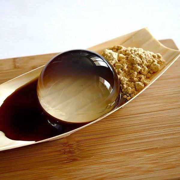 كل قطعة من الكعكة تبدو وكانها قطرة ماء... مهارة مذهلة... كعكة هايدرا..