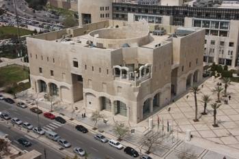 الأمانة تطلب تعيين مهندسين معماريين ومدنيين