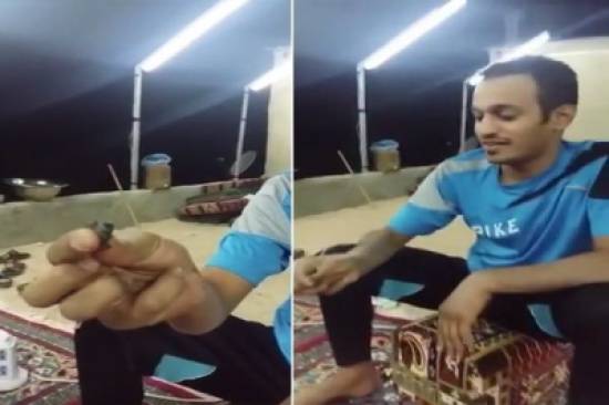 بالفيديو.. شاهد ماذا فعل شاب تحداه أصدقائه بإعطائه جوالاتهم في حال أكل “خنفس”