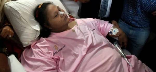 بعد وفاتها.. أول تصريح للفريق الطبي المعالج لأسمن امرأة في العالم