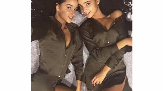 حسناوتان توأمان من روسيا تبحثان عن زوج غني... نفعل كيّ شيء سوياً!