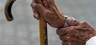 كبار السن ..بركتنا بين الحنين والأنين