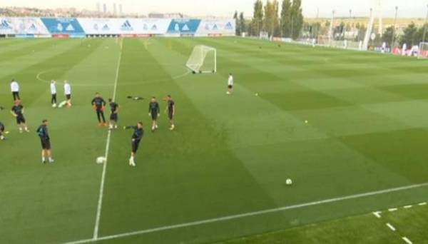 (فيديو) رونالدو الغاضب..سدد كرة صوب الصحافيين في التدريبات