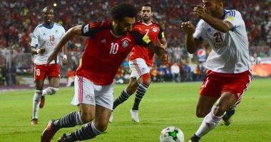 منتخب مصر يتأهل لكأس العالم روسيا 2018 بعد غياب 28 عامًا (فيديو)