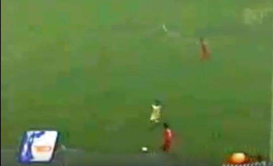 شاهد . . أجمل هدف في تاريخ كرة القدم