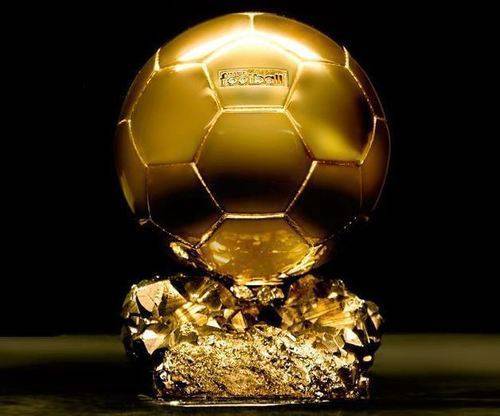 قائمة المرشحين لجائزة الكرة الذهبية لعام 2017