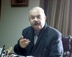 رنا الصباغ تكتب: يوميات عدنان أبو عودة.. من تحت الأضواء إلى خيار الانزواء