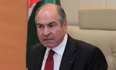 بـالشماغ والنظارة ..الملقي تنكّر واكتشف تلاعبا بالفواتير