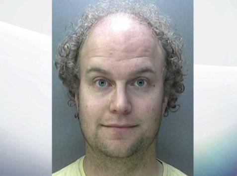 فضيحة جنسية في بريطانيا بطلها عالم فيزياء