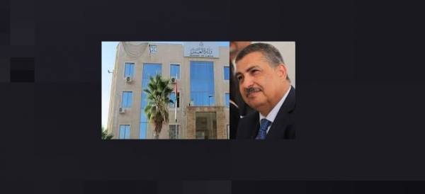 التفاصيل الكاملة لرشوة مكتب عمل الزرقاء ..