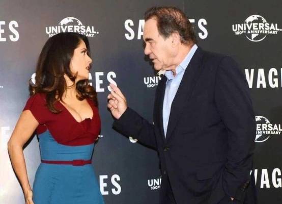 سلمى حايك تكشف تفاصيل تعرضها لـ التحرش أمام الكاميرات