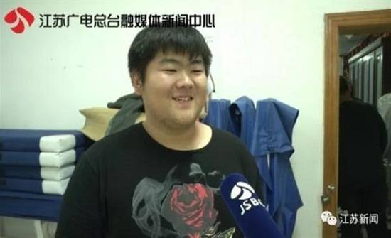 شاهد.. جامعة تلزم طلابها بالرياضة اليومية: «درجات على إنقاص الوزن»